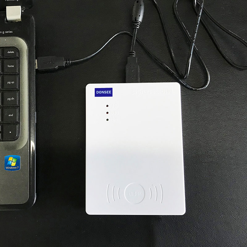 EST-100GA有驅第三代身份證讀卡器