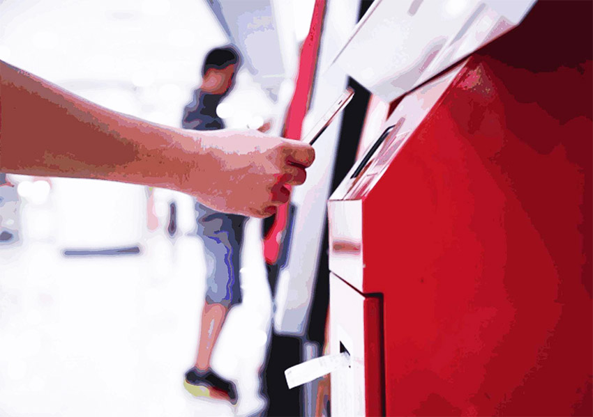 自助取票機掃碼進行購票和支付